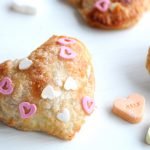 Hartjesvormige mini-appelflappen