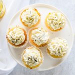 Cupcakes met lemon curd & maanzaad