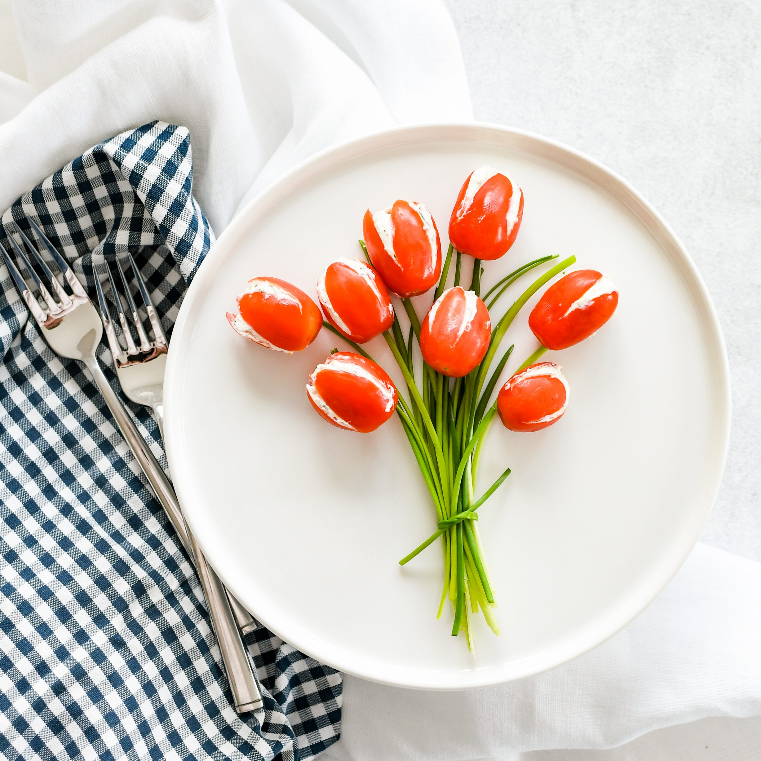 tulpen van tomaatjes, boeket met tomatentulpen