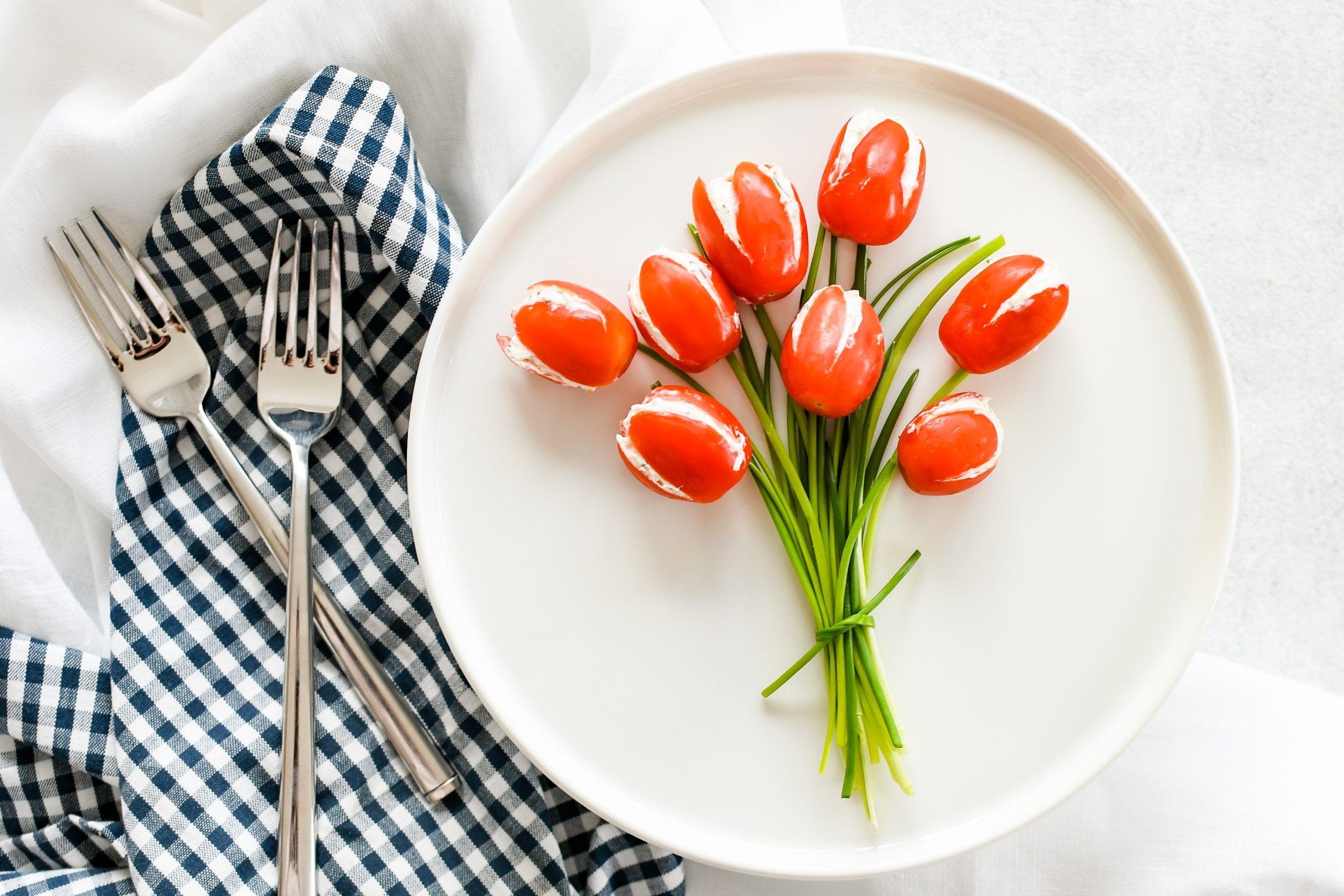 tulpen van tomaatjes, boeket met tomatentulpen