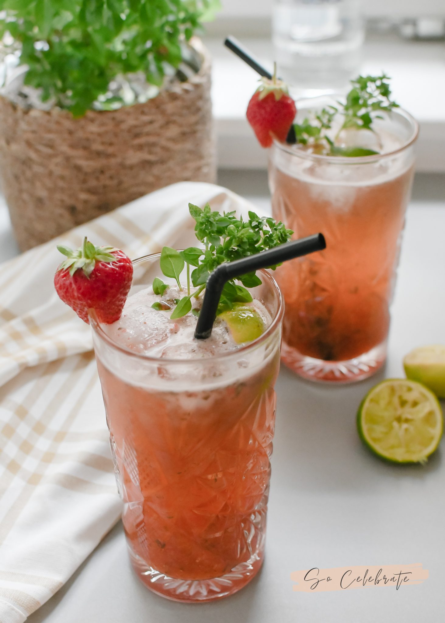Aardbei basilicum cocktail met óf zonder alcohol So Celebrate!
