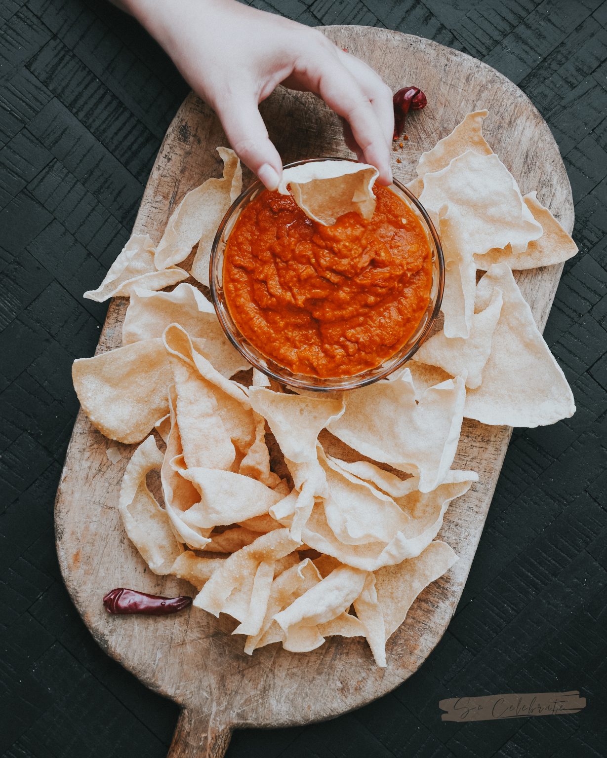 pittige oranje masala dipsaus voor koningsdag